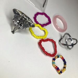 3/$15 sale winged moth novelty ring lot moth bead stretch 💕